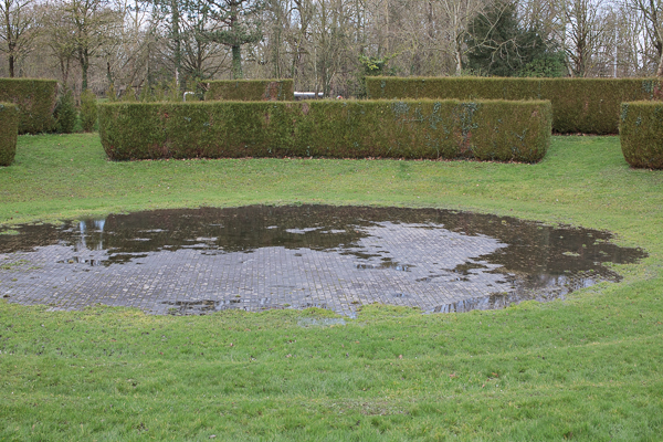 Au parc après la pluie